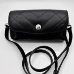 Le MINI Sac ESSENTIEL noir matelassé